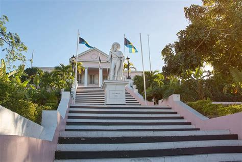 Columbus Monument | The Bahamas | She is Wanderlust Travel