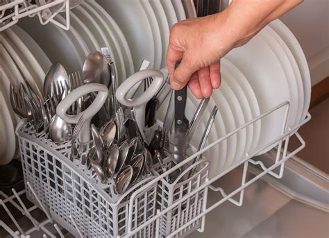 12 Smart Dish Washing Hacks No One Ever Taught You | Dish washing hacks ...