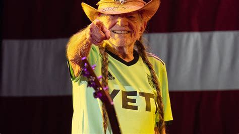 Many attend Willie Nelson's 4th of July Picnic in Austin at Q2 Stadium