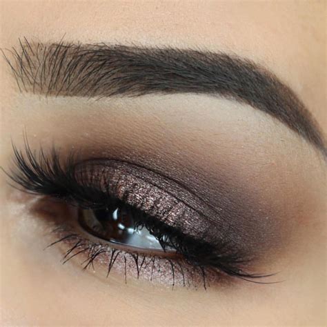 See Why Ladies Have Fallen In Love With Taupe Eyeshadow + Makeup Ideas - fashionsy.com