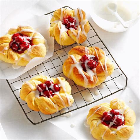 27 of Our Butteriest, Flakiest Pastry Recipes | Taste of Home