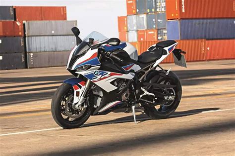 BMW S 1000 RR Price, Images, Mileage & Reviews