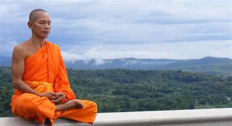 Nine Powerful Life Lessons From Studying with a Monk | Wake Up World