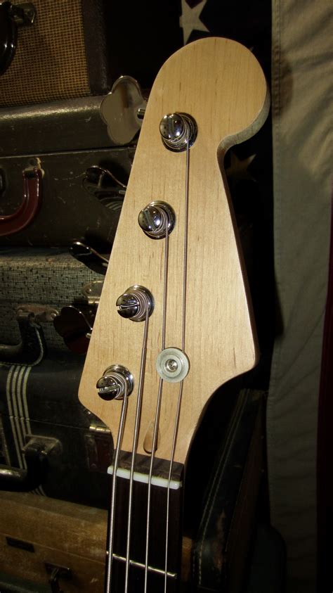 2008 Fender Highway One Jazz Bass Red > Guitars Bass | Rivington Guitars