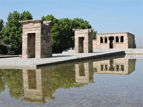 Templo de Debod, Madrid El Templo de Debod fue un regalo de Egipto a España en 1968 en ...