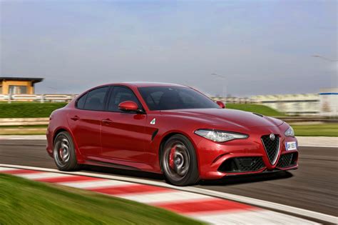 2016 Alfa Romeo Giulia Quadrifoglio Review | CarAdvice