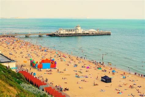 Beautiful UK seaside towns to visit with a pier