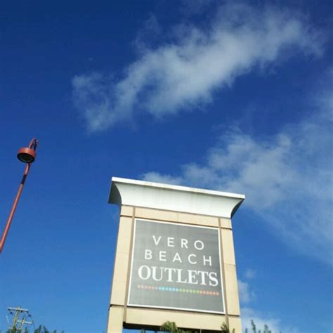 Vero Beach Outlets - Shopping Mall