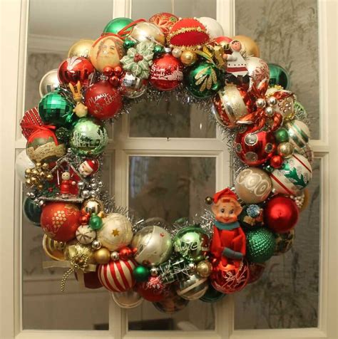 Vintage Christmas ornament wreath #1 for 2018 - Retro Renovation