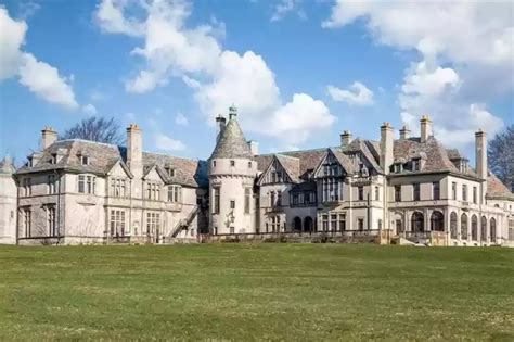 Look Inside Seaview Terrace, Largest Residence in Rhode Island