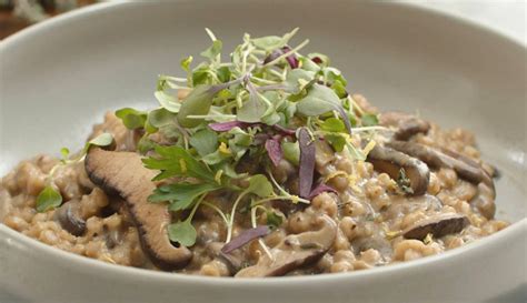 Gordon Ramsay Risotto Recipe: Creamy and Tasty Mushroom Barley