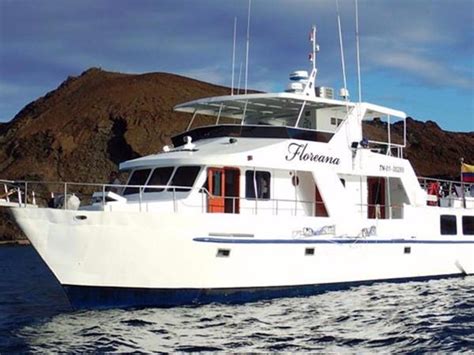 Galapagos wildlife cruise | Responsible Travel