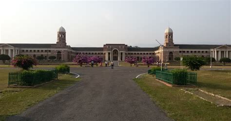 Forest Research Institute - Dehradun | TouristBug