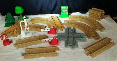 Fisher-Price Geotrax Rail Track Pack Set J3971 Expansion #2 signs trees ...