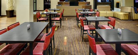 Courtyard Marriott Richmond Chester VA - Restaurants and Lounges