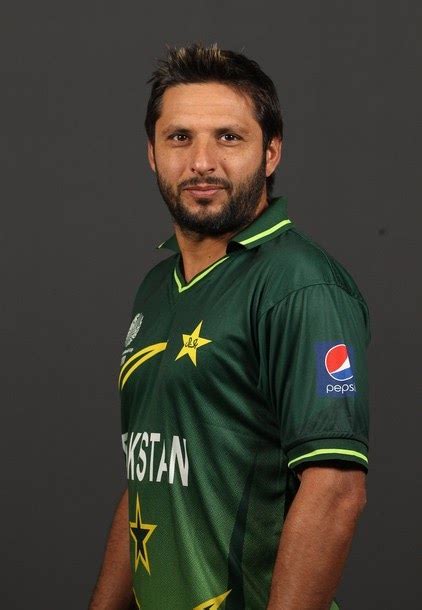 Pakistan Cricket Players Biography Wallpapers : Shahid Afridi