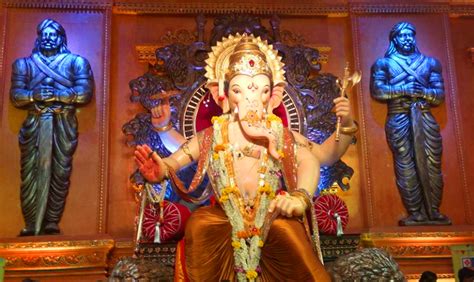 7 Mumbai Ganesh Mandals to Visit - Travel India Destinations