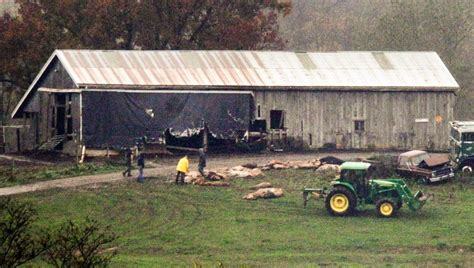 Zanesville Animal Escape: How Many Animals Died? Terry Thompson Zoo ...