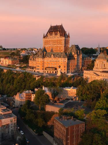 Fairmont Le Château Frontenac - Luxury Hotel in Québec City (Canada)