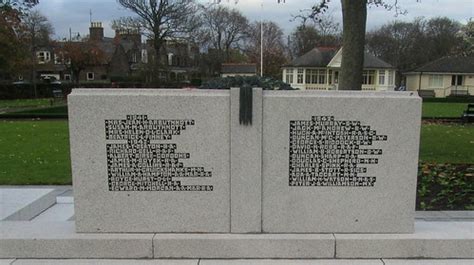 War Memorial World War 2 Names | Commemorating the dead from… | Flickr