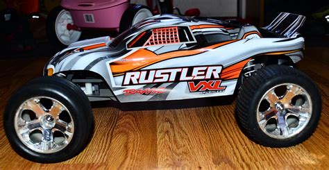 Traxxas rustler vxl w/extra wheels and tires - R/C Tech Forums