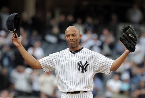 Mariano Rivera breaks saves record with 602 | New York Post