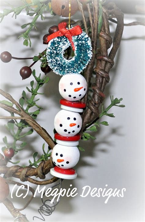 Megpie Designs: Beaded Snowmen