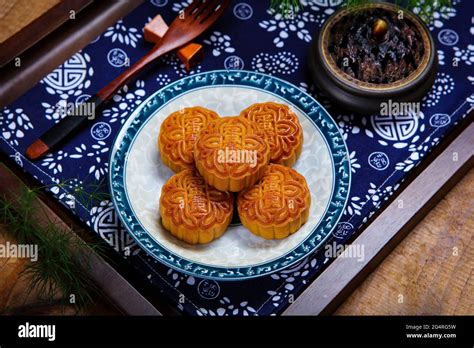 Egg yolk moon cake Stock Photo - Alamy