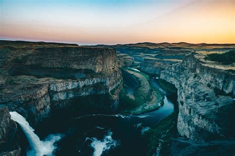 Palouse Falls State Park - 2020 Guide to Washington's State Waterfall!