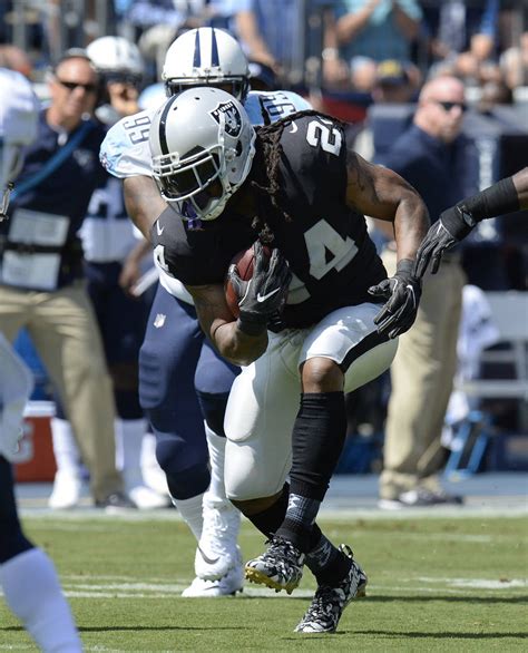 Marshawn Lynch closes out Raiders win in classic Beast Mode | Las Vegas ...