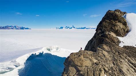 Travel guide to Antarctica - the Luxury Travel Expert