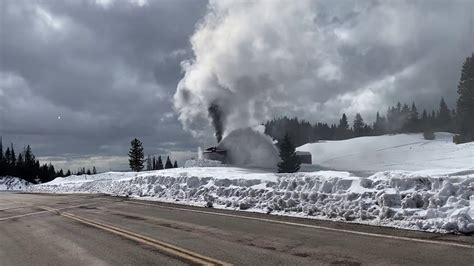 Rotary snow plow OY ends the day at Route 17, Cumbres, CO-C & T S RR-2:19 pm-3/1/2020 - YouTube