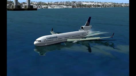 MD-11 Water Landing - YouTube