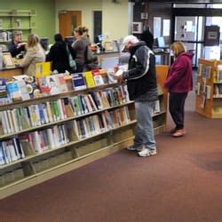 CRANSTON PUBLIC LIBRARY - 11 Photos & 18 Reviews - Libraries - 140 Sockanossett Cross Rd ...