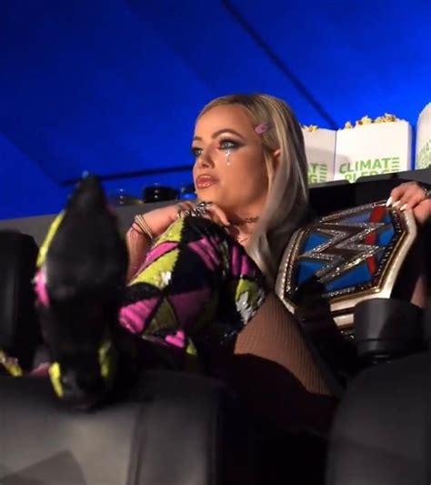 Liv morgan smackdown women champion | Liv, Female wrestlers, Women's wrestling