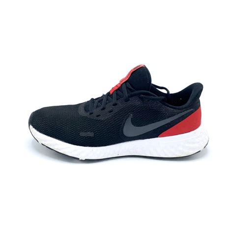 Nike Revolution 5 – Rags Thrift