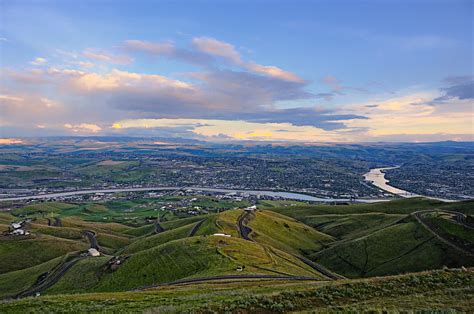 Lewiston Idaho | A handheld shot of the Lewiston valley as d… | Flickr