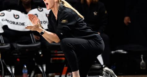 Vanderbilt Women's Basketball Dominates: Another Win at Home - BVM Sports