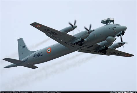 Ilyushin Il-38SD - India - Navy | Aviation Photo #1631132 | Airliners.net