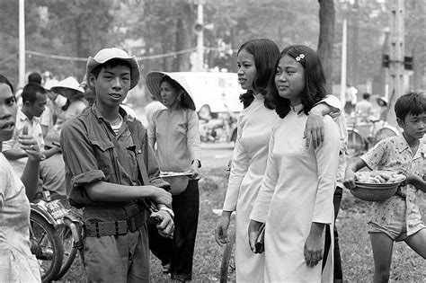 [Photos] 30 Images of 1975 Saigon - Saigoneer