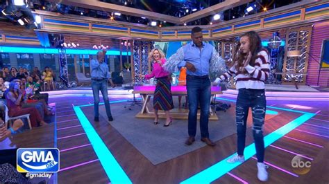 Watch Michael Strahan and Sara Haines bust out their dance moves | GMA