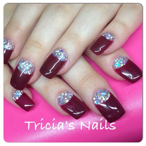 Maroon and glitter acrylic Glitter Acrylics, Acrylic Nails, Maroon ...