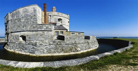 Calshot Castle, Hampshire - Historic UK