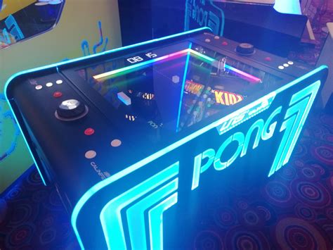 Pong Arcade game that uses physical pieces and no digital screen. : r/gaming