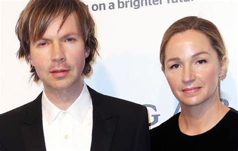 Scientologist Beck Is Getting Divorce