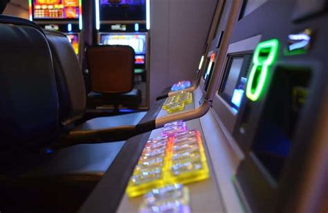 How Are Poker Machines Programmed? - Automatic Poker