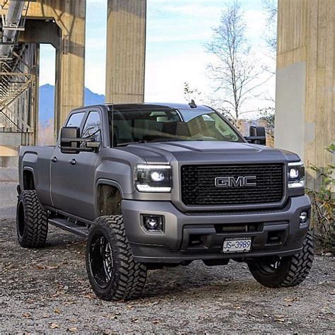 GMC Sierra AT4 - 2019 | Jacked up trucks, Chevy diesel trucks, New ...