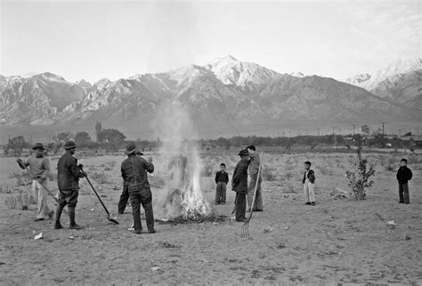 History in Photos: Ansel Adams - Manzanar