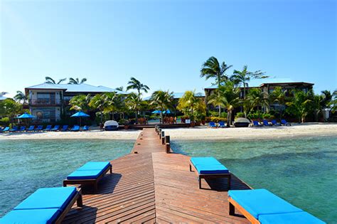 5 Great Reasons to Visit Placencia Belize in December