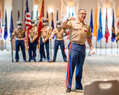 DVIDS - Images - 4th Marine Corps District Change of Command [Image 4 of 5]